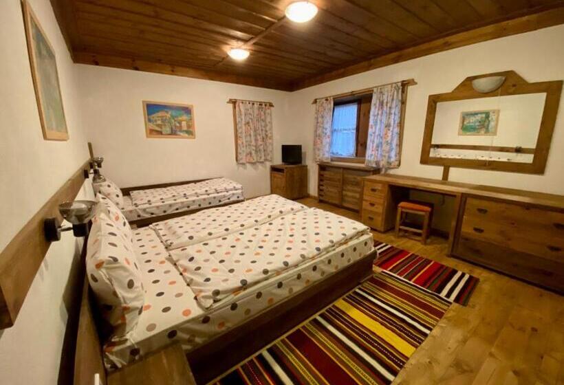 فيلا 3 غرف نوم, Family Hotel Byalata Kashta