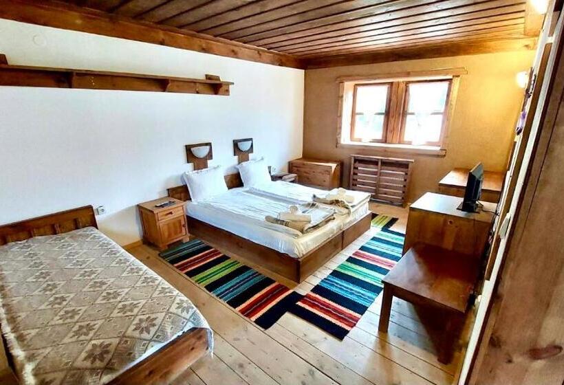 غرفة قياسية ثلاثية, Family Hotel Byalata Kashta