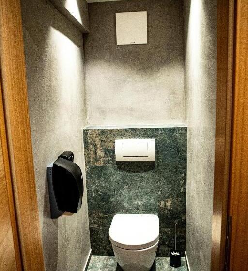 اتاق استاندارد, Roomie Alps Design Hostel