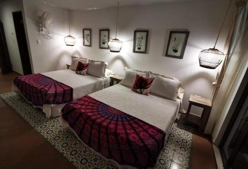 经典四人房间, Apolonia Boutique