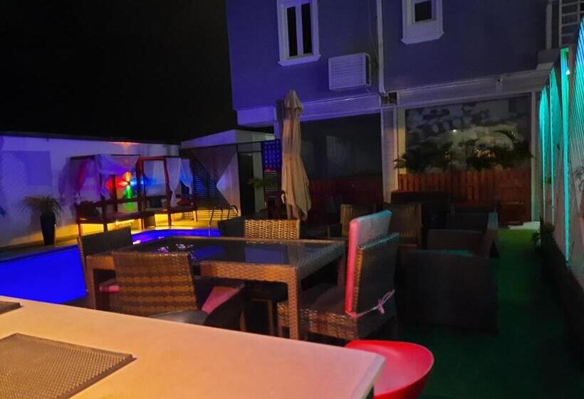 Апартаменты 2 Спальни, James Court Hotel & Luxury Apartments