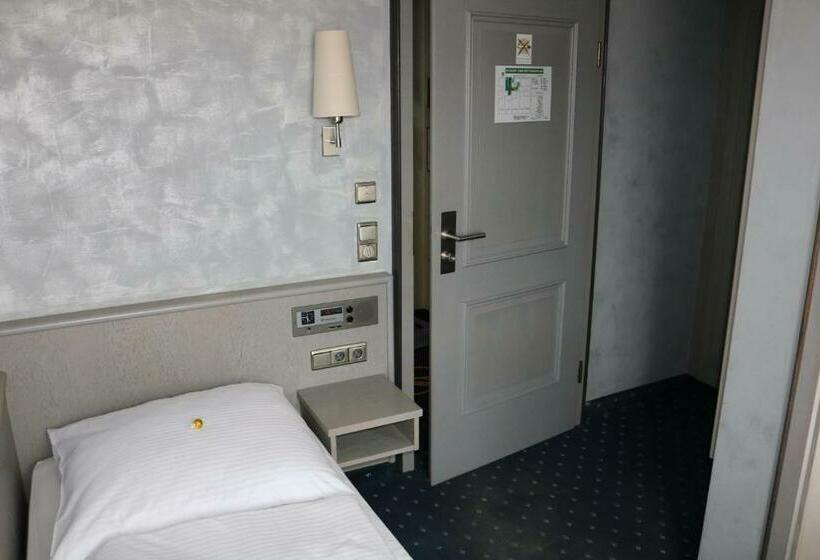 スタンダードシングルルーム, Seehotel Pegasus