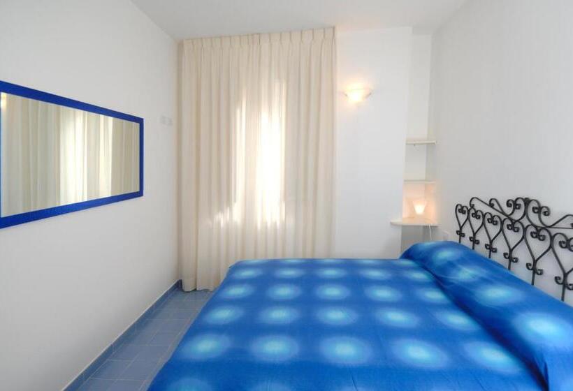 Апартаменты 2 Спальни, Aurora Residence