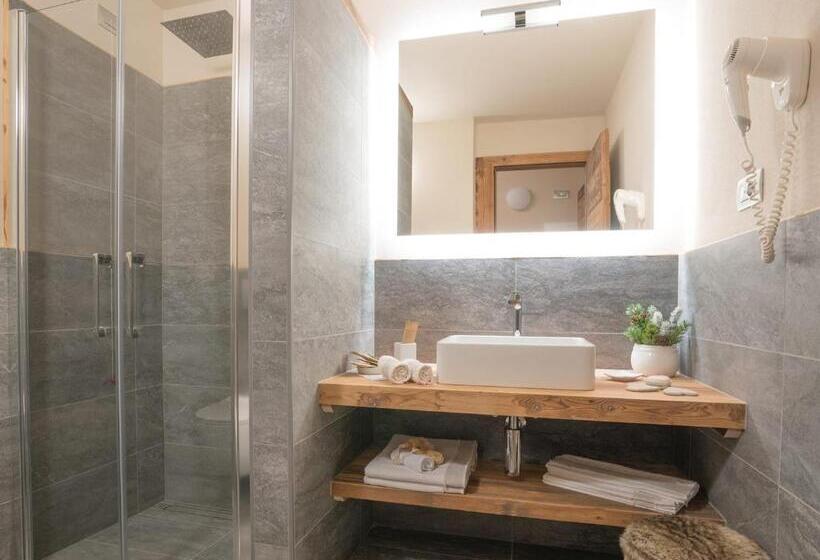 اتاق خانوادگی, Al Baitin   Charme & Nature