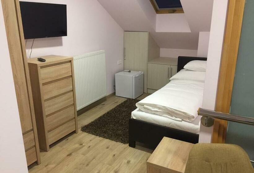 豪华房间, Mokka Panzió