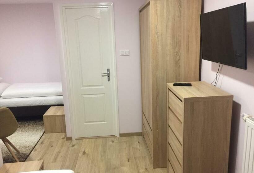 豪华房间, Mokka Panzió