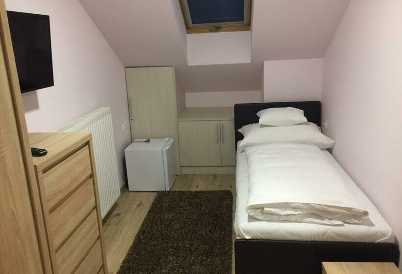 豪华房间, Mokka Panzió