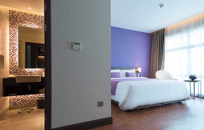 シティビューのデラックスルーム, Astana Wing Riverside Majestic