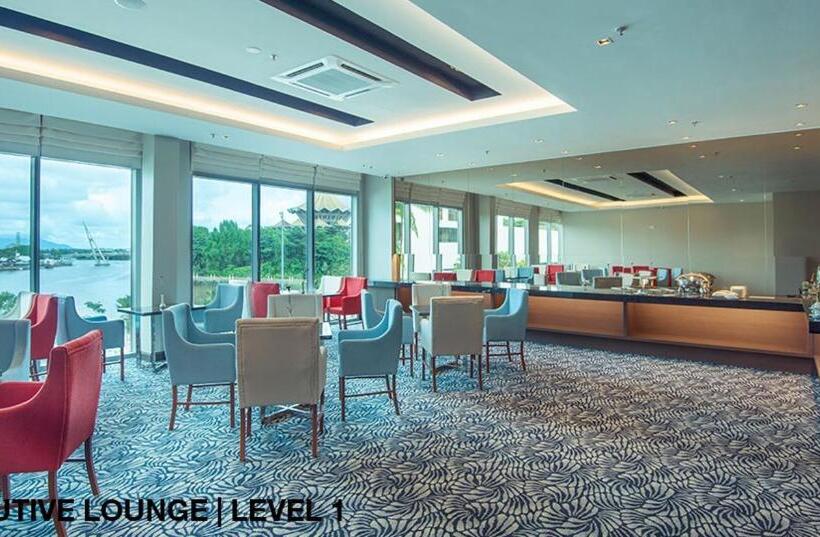 キングサイズベッドのエクゼクティブルーム, Astana Wing Riverside Majestic