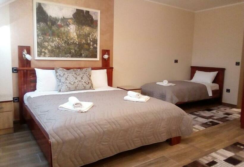 Standard Triple Room with Terrace, Konak Kutko