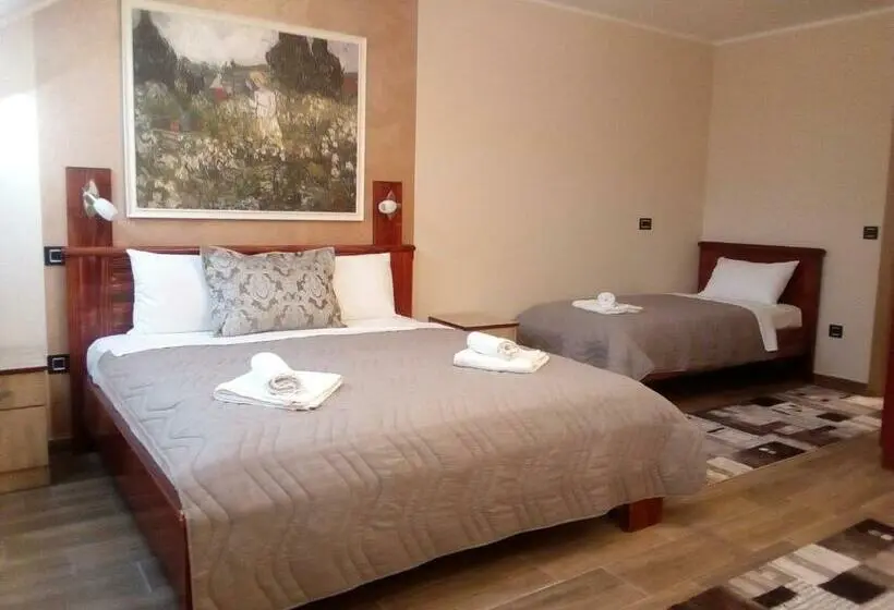 Standard Triple Room with Terrace, Konak Kutko