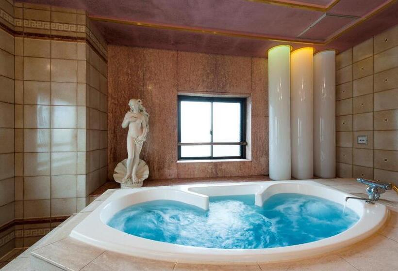 חדר דחוקס עם מיטת קינג, ホテル ブランチャペルクリスマス 四日市