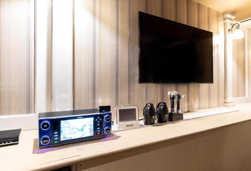 חדר דחוקס עם מיטת קינג, ホテル ブランチャペルクリスマス 四日市