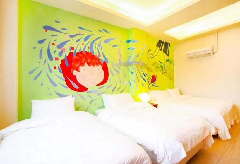 اتاق استاندارد چهار تخته با چشم‌انداز دریا, Mermaid B&b
