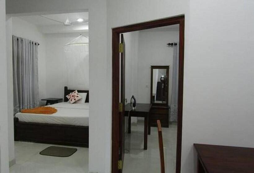 Апартаменты 1 Спальня с Балконом, New Sea Lion Guest House