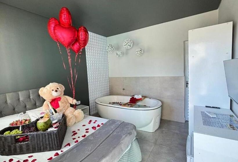 סוויטה עם ג'קוזי, Pousada Encanto Sol & Mar