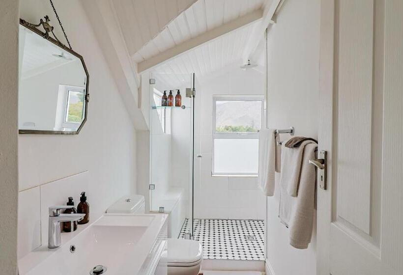 إستوديو ديلوكس, The Barn On 62   Cottages