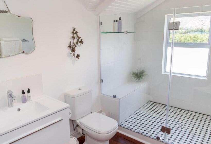 غرفة ديلوكس, The Barn On 62   Cottages