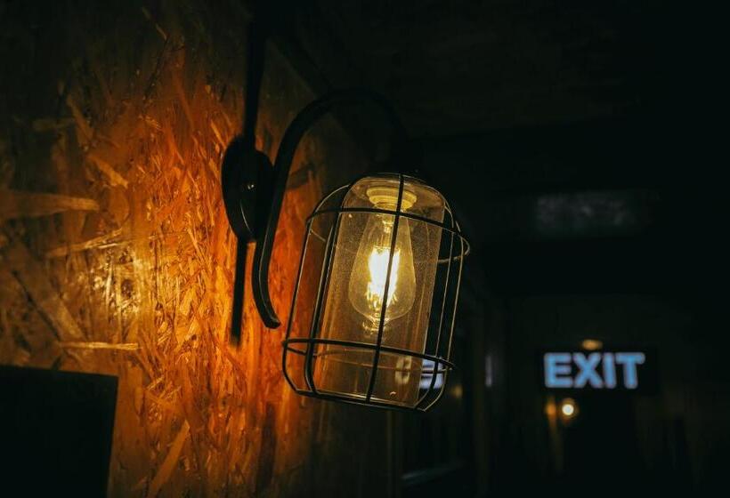 سوییت با چشم‌انداز کوه, Wooden Hotel Kazbegi