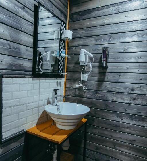 اتاق استاندارد با تخت بزرگ, Wooden Hotel Kazbegi