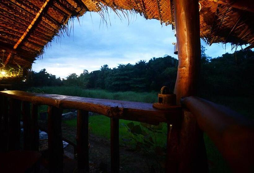 带大床的标准间, Aliya Riverside & Safari Resort