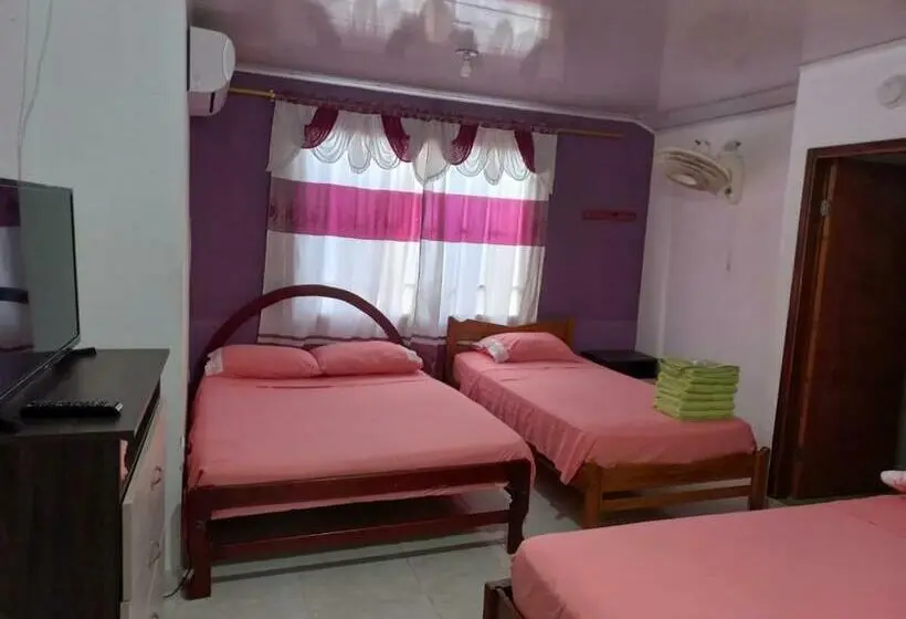 اتاق ساده سه‌ نفره, Posada Sorybego