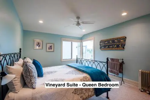 سوییت لوکس, Grey Ridge Vineyard Experience