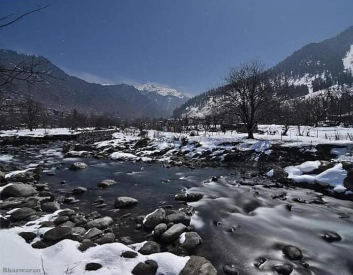 Deluxe room with river view, White House