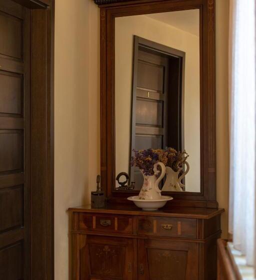 اتاق لوکس با تخت بزرگ, Casa Maria