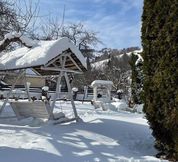 سوییت لوکس, Casa Maria