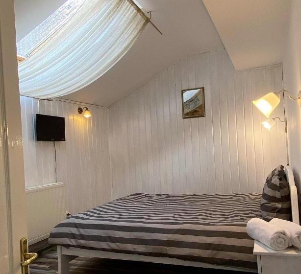 سوییت لوکس, Casa Maria