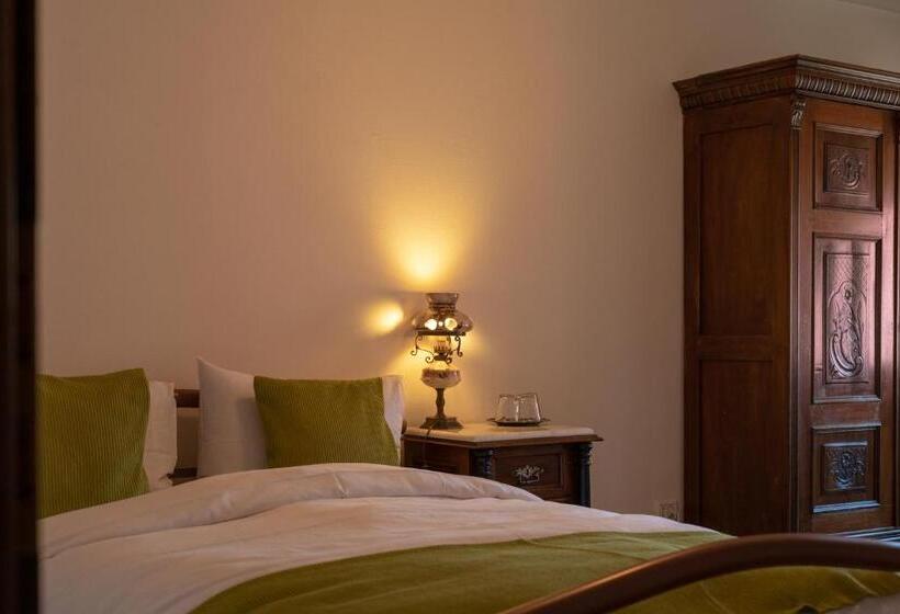 اتاق لوکس با تخت بزرگ, Casa Maria