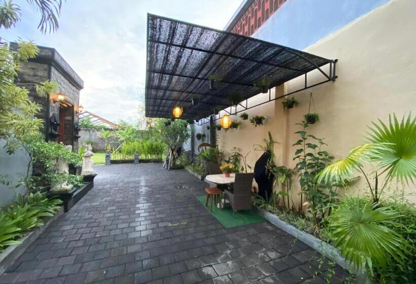 デラックスルーム, Dikubu Belong Seminyak