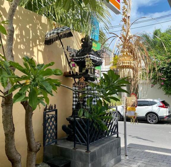 デラックスルーム, Dikubu Belong Seminyak