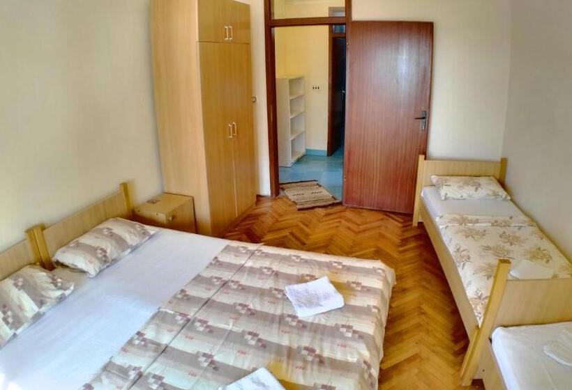 استودیوی استاندارد با چشم‌انداز دریا, Guesthouse Obala