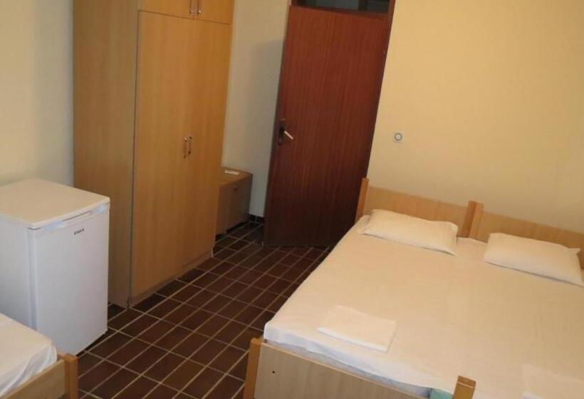 Triple Room Sea View, Guesthouse Obala