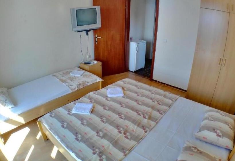 اتاق استاندارد با چشم‌انداز دریا, Guesthouse Obala