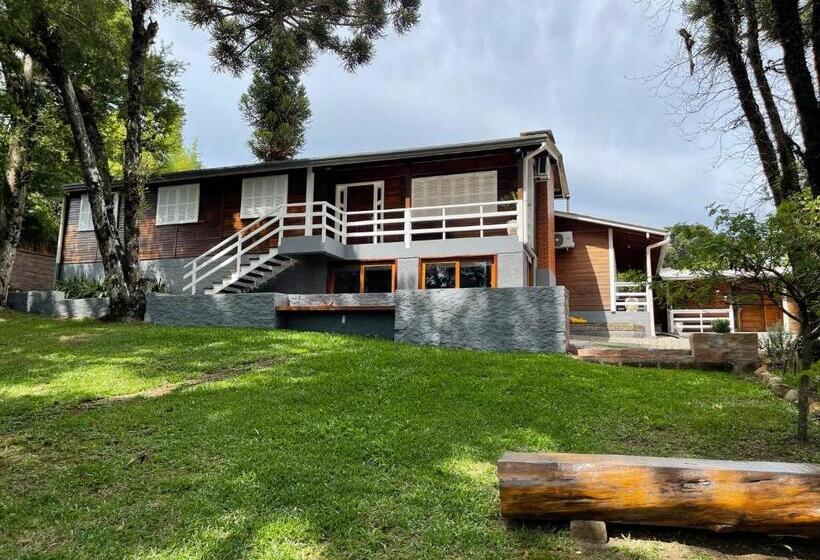 خانه 3 خوابه, Residencia Hencke Haus