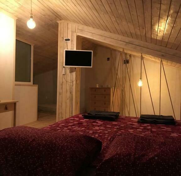 デラックストリプルルーム, White Guest House 2