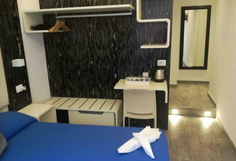 اتاق استاندارد, Zia Rita