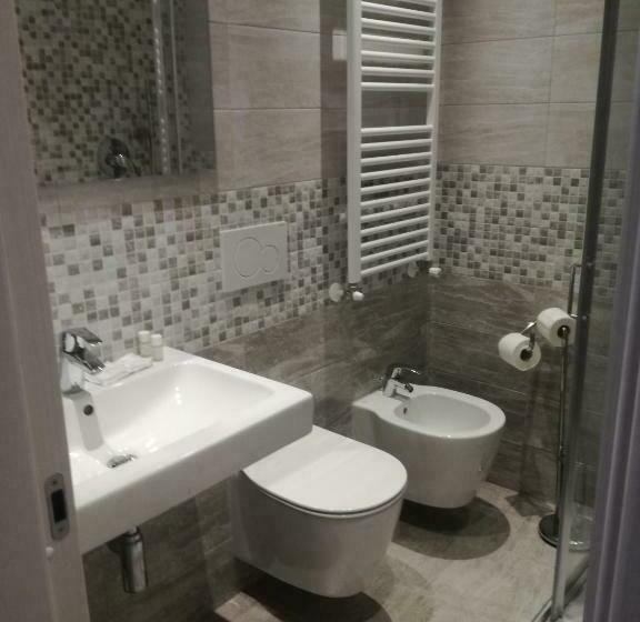 اتاق استاندارد, Zia Rita