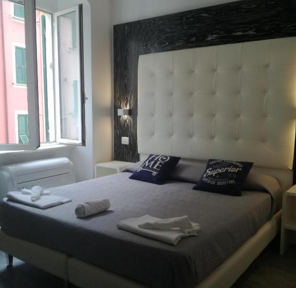 اتاق استاندارد, Zia Rita