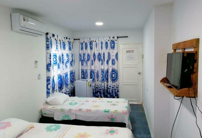 اتاق استاندارد سه نفره, Posada Salt Creek