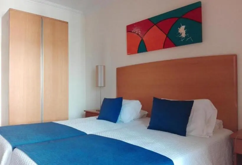 استودیو استاندارد با بالکن, Flamingo Apartments