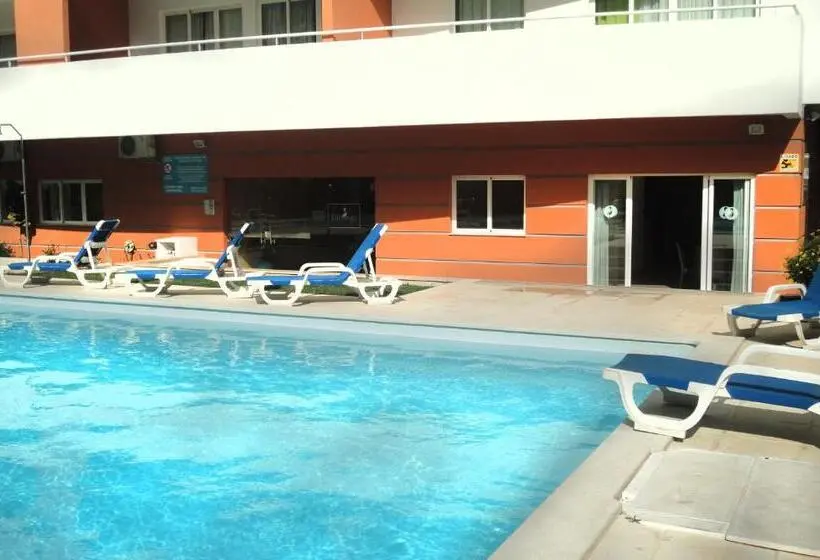 استودیو استاندارد با بالکن, Flamingo Apartments