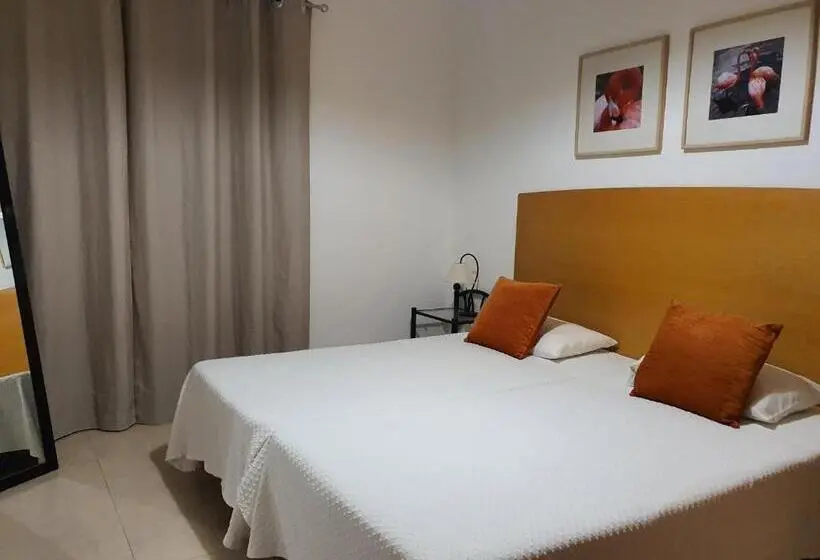 آپارتمان 1 خوابه همکف, Flamingo Apartments