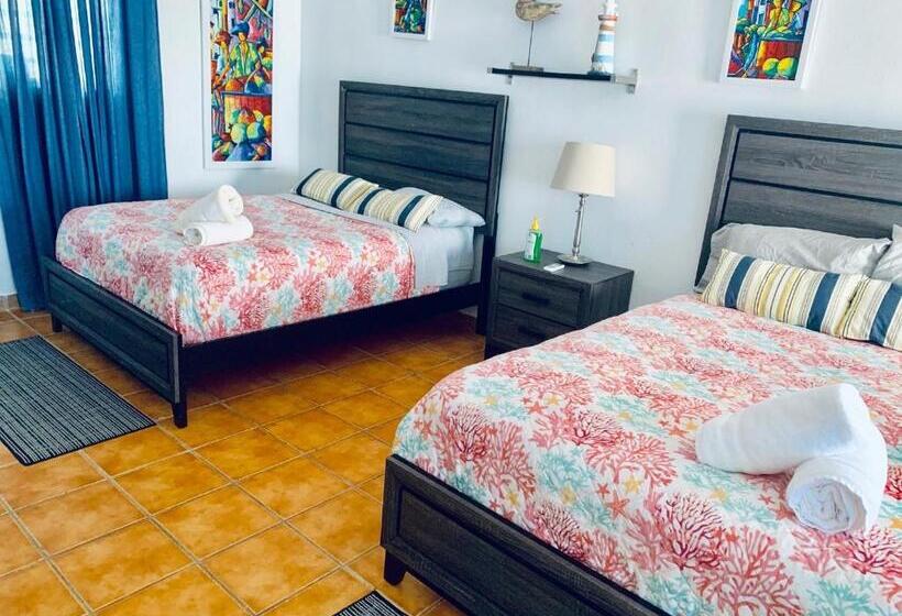 Deluxe Suite Sea View, Discovery Inn & Suites At 681 Ocean Drive