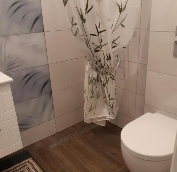 اتاق استاندارد, Lana