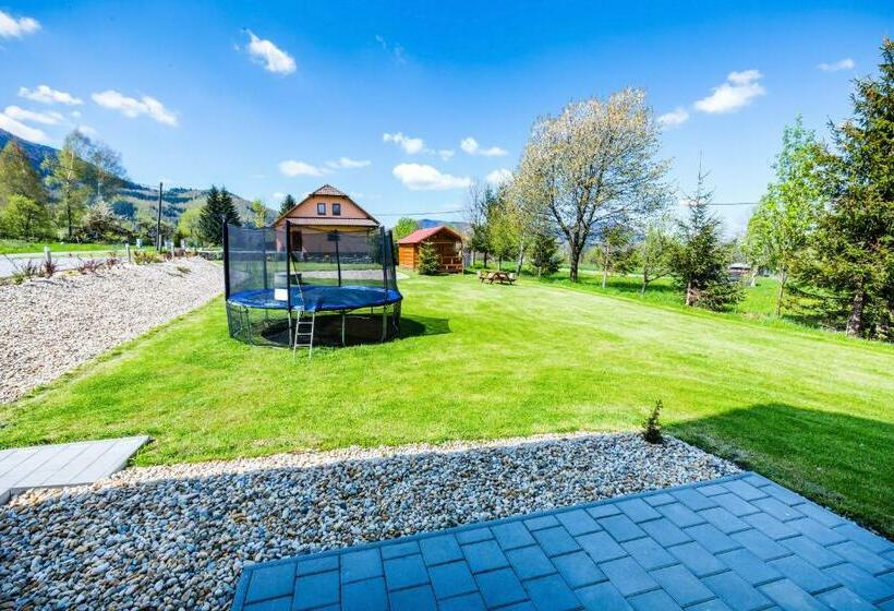 标准工作室, Penzion U Barana