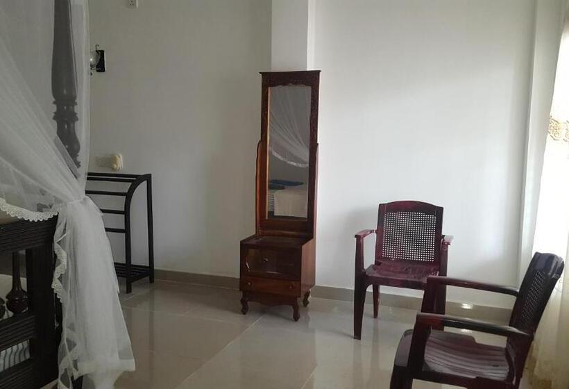 标准房带园景, Samudra Guest House